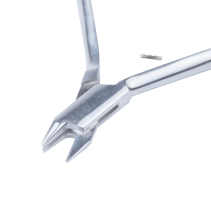 Стоматологический инструмент с тремя зубцами для формирования и сгибания всех видов лигатур