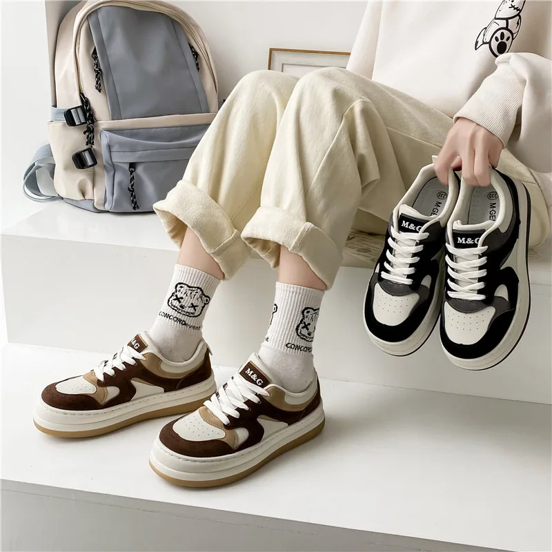 New Fashion Sneakers Women Vulcanize Shoes Low Top Skateboard Shoes Zapatos De Mujer Lace-up Ladies Casual Loafers Student Shoes