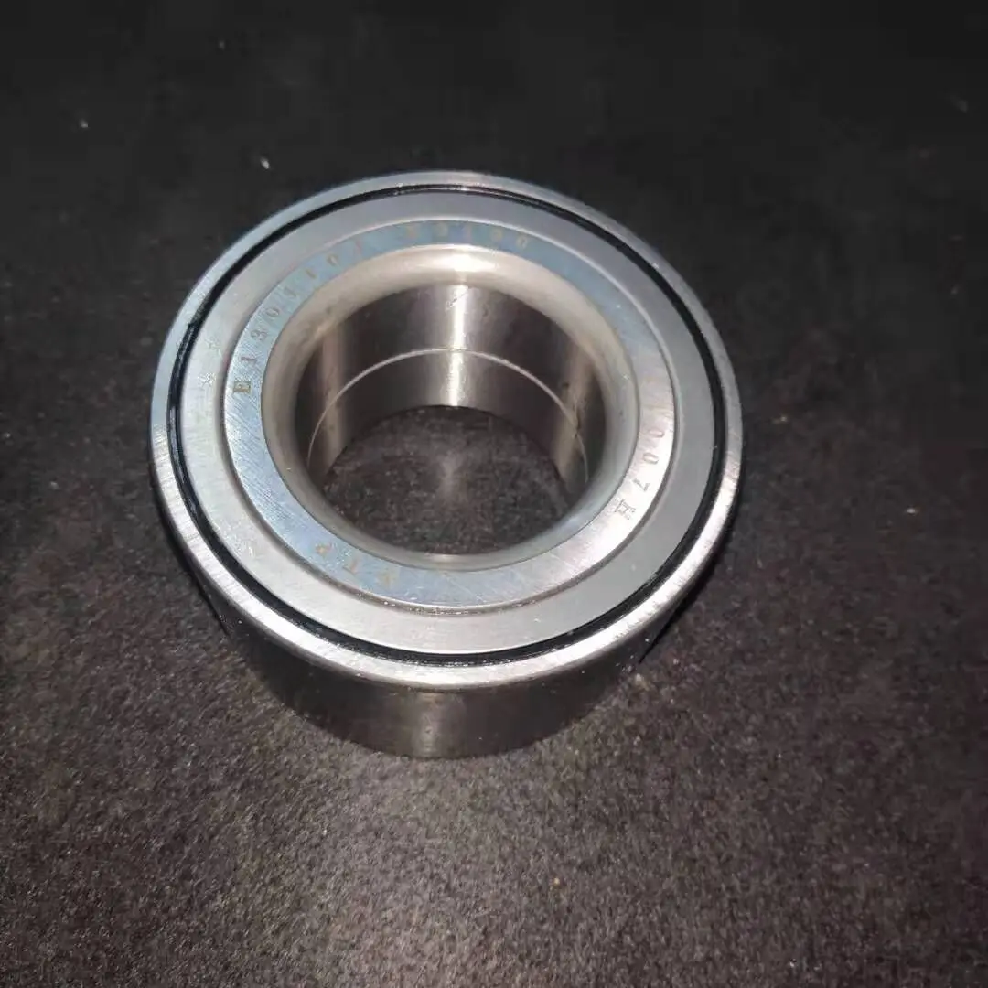 Adapted to Dongfeng DFM Fengshen S30 H30 Cross A30 Front Wheel Bearing Ring Bearing Transfer Core