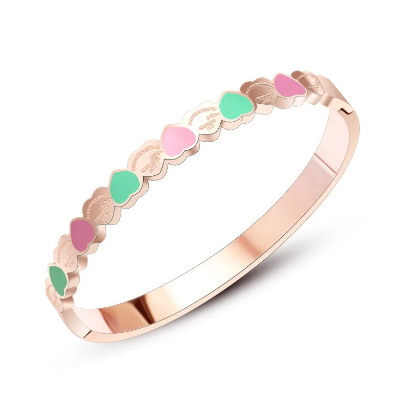 Cena STH009 stal nierdzewna vintage złoty kolor bransoletki kobiety akcesoria luksusowa marka serce emalia bransoletka z Logo