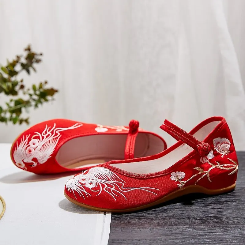 

Hanbok Shoes Hanfu National Style Low Heel Soft Bottom Rubber Sole Embroidered Cotton Shoes Womens Embroidered Shoes