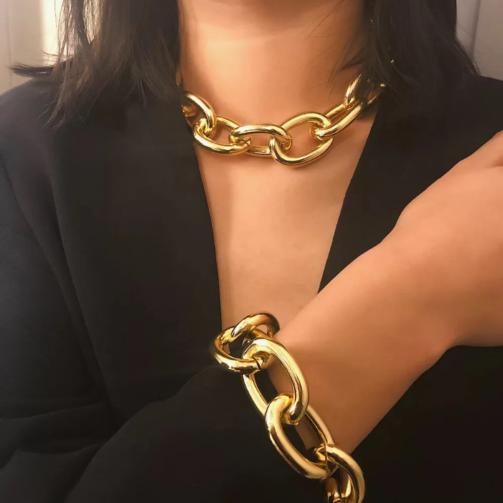 

Hot Sell Female Simple Chain Geometric Personality Necklace Link Chain Retro Exaggerated Punk Metal Item Necklace Shackles