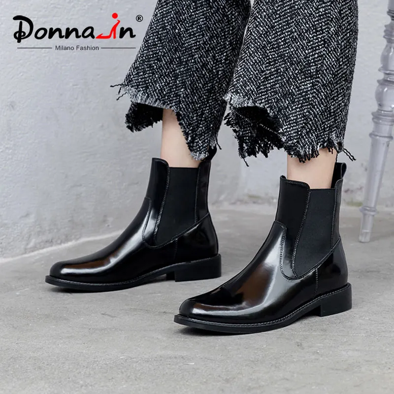 

Donna-in Women Ankle Chelsea Boots Genuine Cow leather Black Booties Round Toe Low Heels Slip On Casual Brand Women Shoes 2020