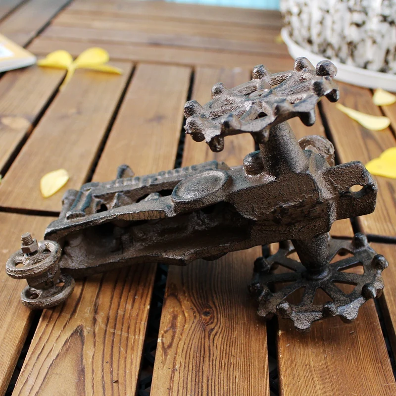 Antique Rustic Cast Iron Tractor Figurines Farm House Accents Home Tabletop Handmade Classic Tractor Model Small Iron Decoration Antique Rustic Cast Iron Tractor Figurines Farm House Accents Home Tabletop Handmade Classic Tractor Model Small Iron Decoration