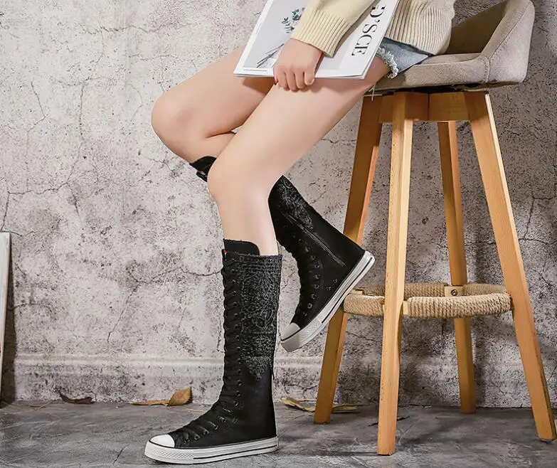 11807269665_181947815