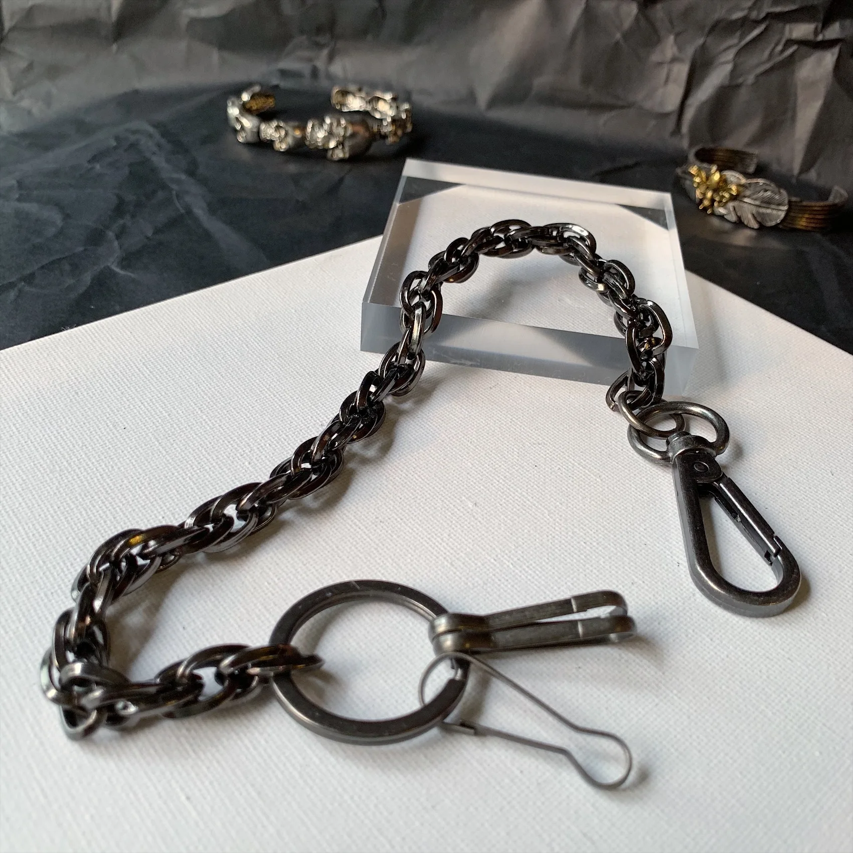 

Male tide waist pants chain chain ins retro female personality metal hip hop pants pants all sorts of chain