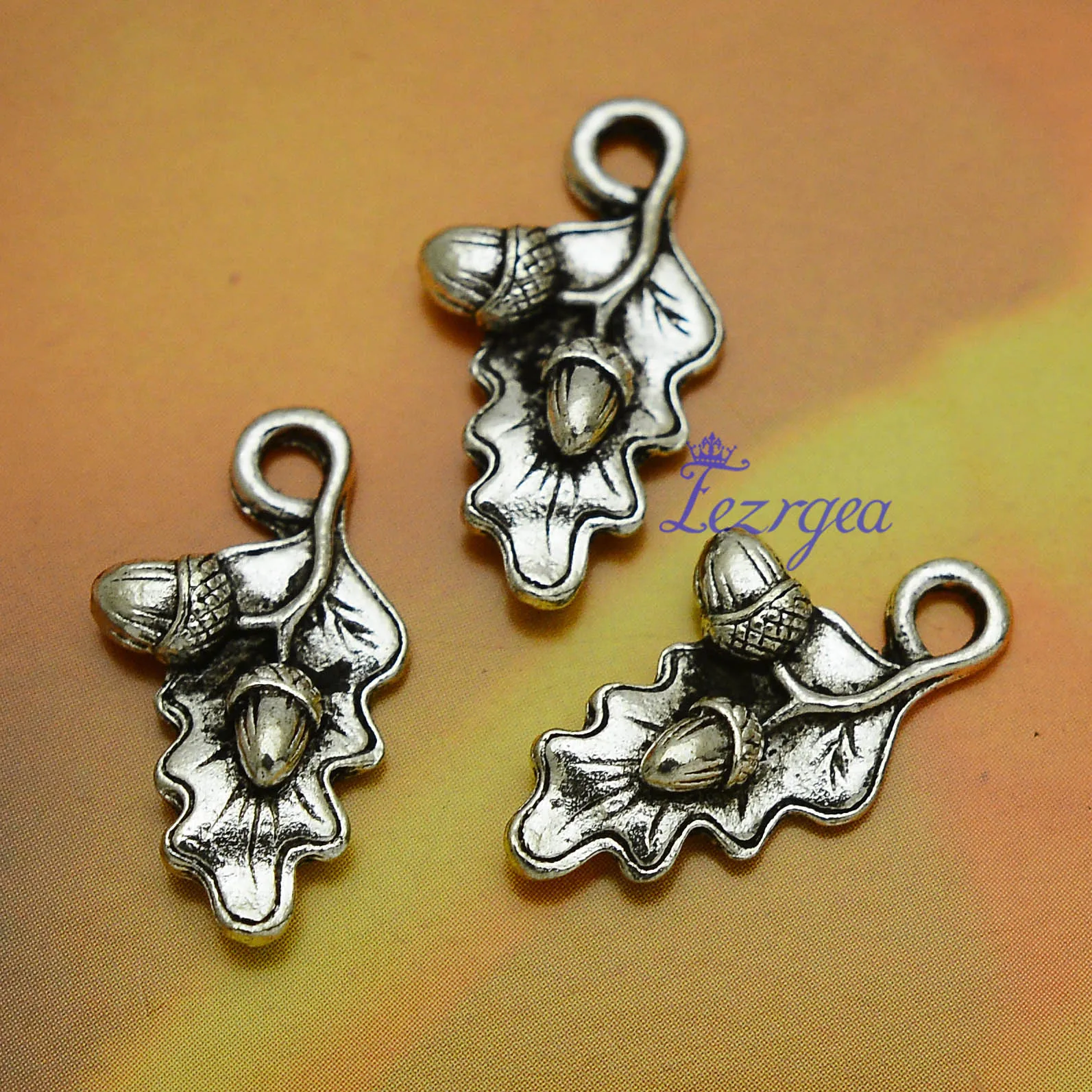 

25pcs/lot--22x13mm Acorn Charms X-mas Christmas Pendants DIY Supplies Jewelry Making Finding Accessories