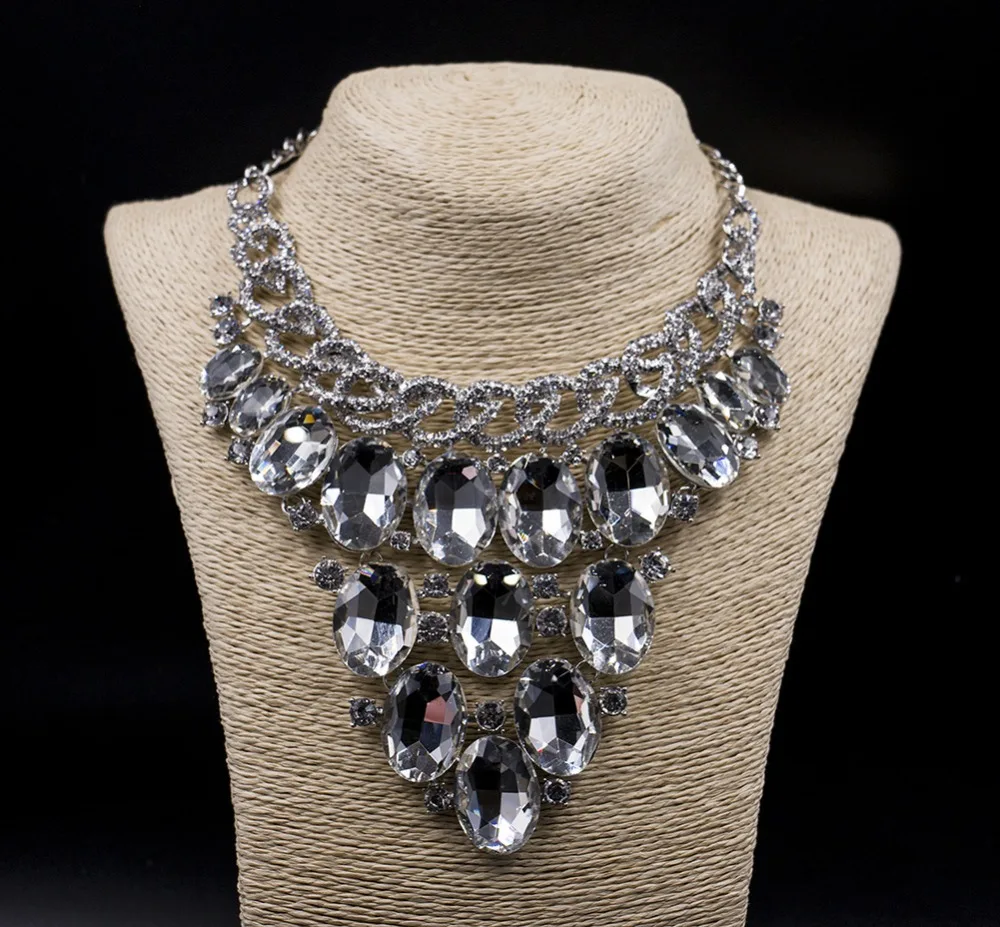 3813931619_745650842