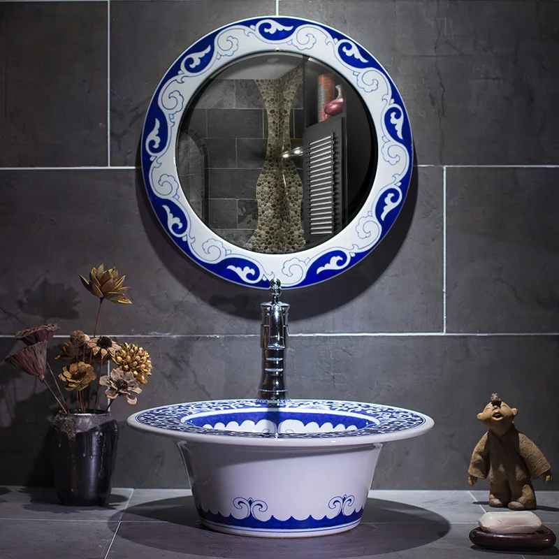 blue and white wash basin (5)