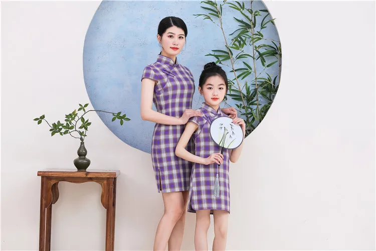 Чонсам для девочек, Одинаковая одежда для родителей и детей, для мамы и дочки летняя Модифицированная юбка Детское платье в китайском стиле Li