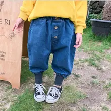 Новая Осенняя детская одежда штаны для детского сада с 3 пуговицами для мальчиков и девочек свободные хлопковые джинсы для девочек от 2 до 8 лет