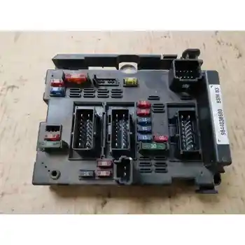 

9644038680 BOX RELES/FUSES PEUGEOT 307 (S1)