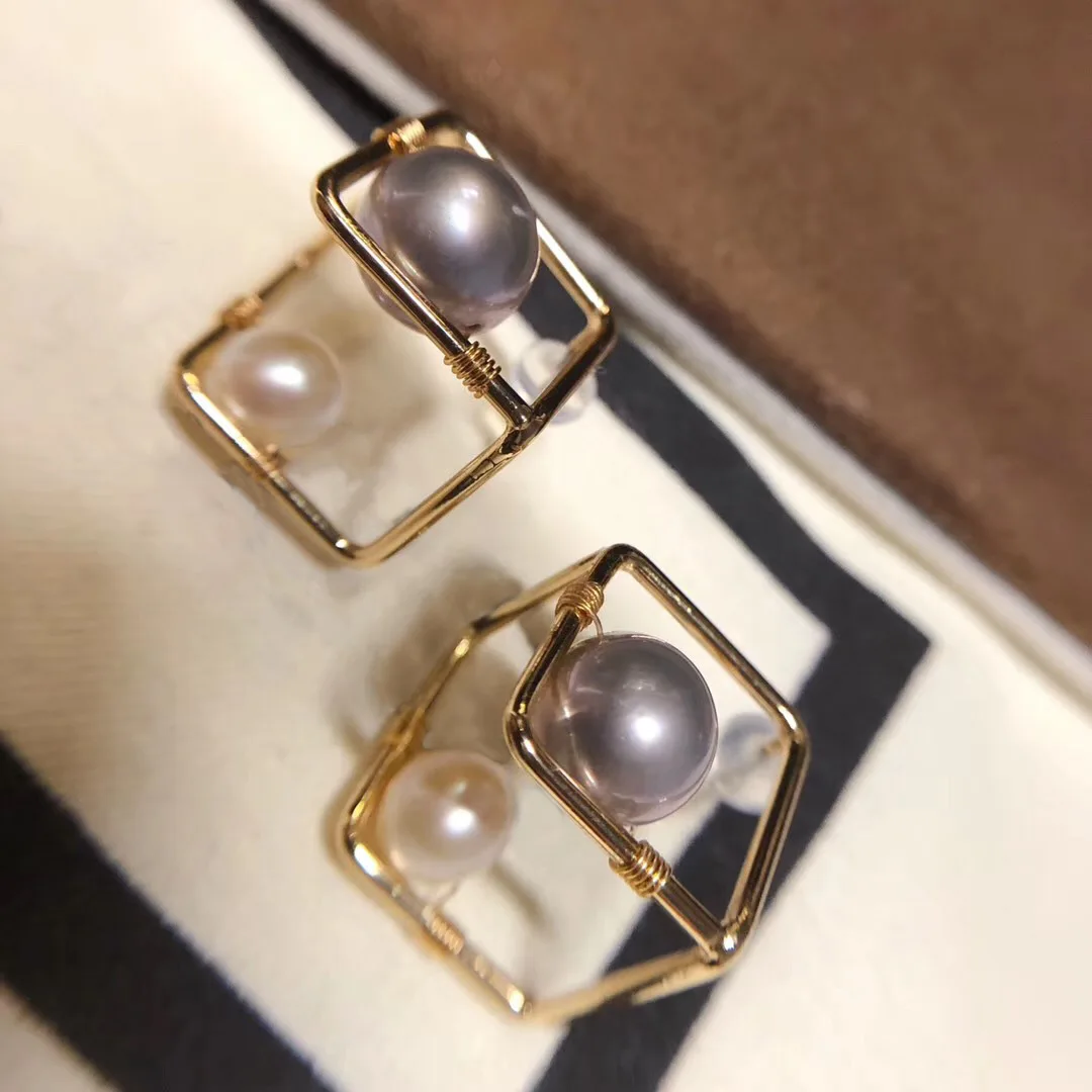 

Butterfly Home Qres28f28ii Geometry Fashion Elegant Ear Stud 925 Silver 7-9 near round Glare Virgine Pearl