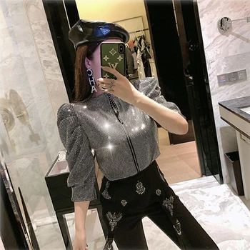 

Spring 2020 Heavy Industry Bubble Sleeve Rhinestone Zipper O-neck T-shirt Street Wear Women Fashion Short Coat Lady Shirts A237