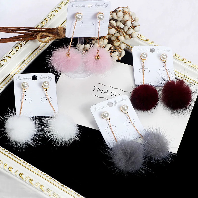

Women Autumn Winter Simple Fur Ball Long Tassel Earring Circular Pendant Earrings Fluffy Bun Pendant Fashion Jewelry