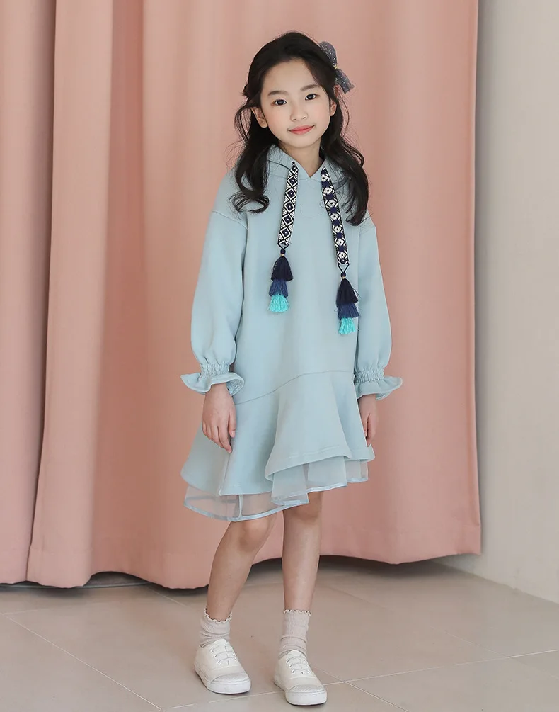 Детское платье с капюшоном и длинными рукавами для девочек коллекция года, новая модная детская одежда на осень и зиму хлопковое кружевное платье с расклешенными рукавами