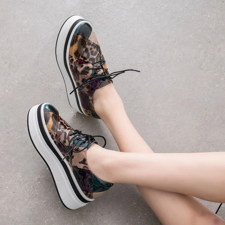

Item Number 201915-15 [High-End Handmade Star-level-] Genuine Leather Thick Bottomed Lace-up Shoes