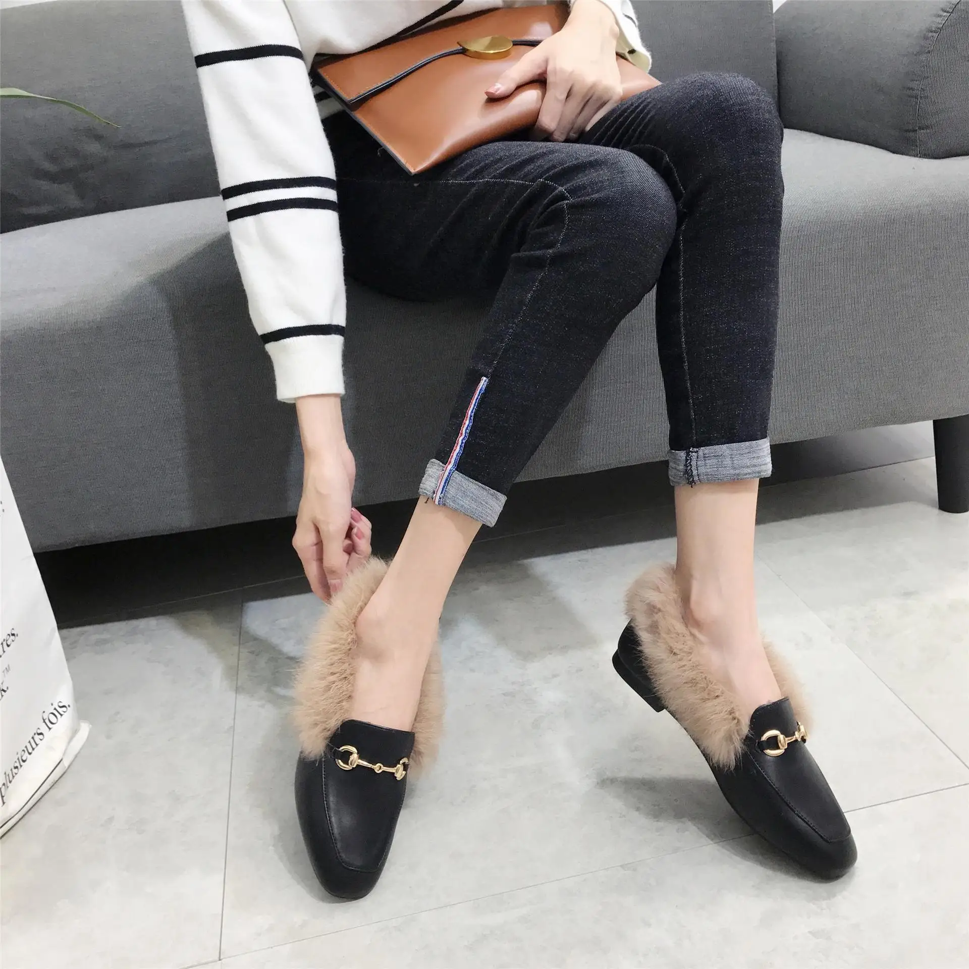 

Classic Winter Shoes Fashion Fluffy Shoes Women's Autumn And Winter plus Velvet Rabbit Hair Shoes Lazy Warm Moccosins Flat Small