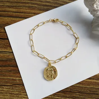 

Retro a Normcore Style Bracelet Non-mainstream Design Network Red Coin Avatar Best Friend Bracelets Chain Buckle Hand Jewelry H5