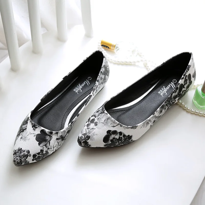 

516-22 Women Shoes 2019 Spring-Summer-Women's with Flat Top Shoes Plus-sized Women Shoes Shallow Mouth Pointed Shoes