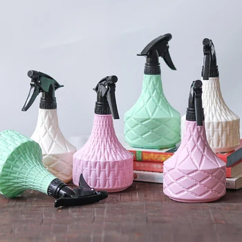

2pcs Watering Pot Plastic Retro Plants Watering Can Air Pressure Small Beautiful Sprayers Home Garden Random Color Pattern 500ml