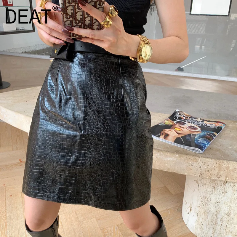 

[DEAT] 2019 Fashion New Pattern Punk Style High Quality Crocodile Pattern PU Leather Bag Hip Wild Women's Short Skirt AT347