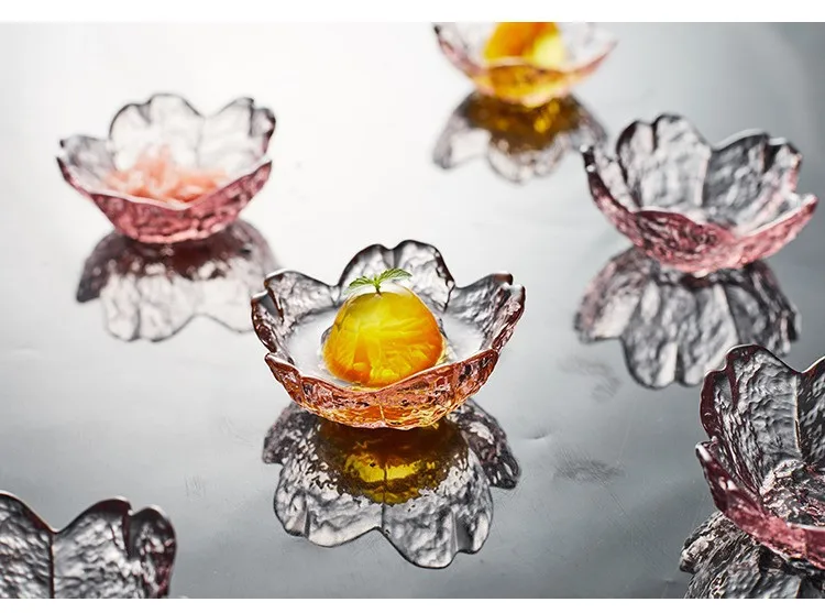 Flower Shape Plate Gold Saucer Cherry Blossom Dish Pink Petal Dish Household Sauce Dipping Dish Seasoning Dish Crystal