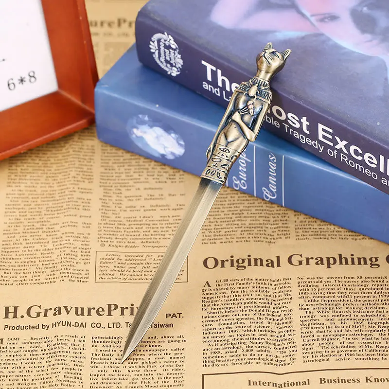 Creative Retro Egyptian Pyramid Pharaoh Knife Ancient Bronze Zinc Alloy Letter Opener Art Paper Knife