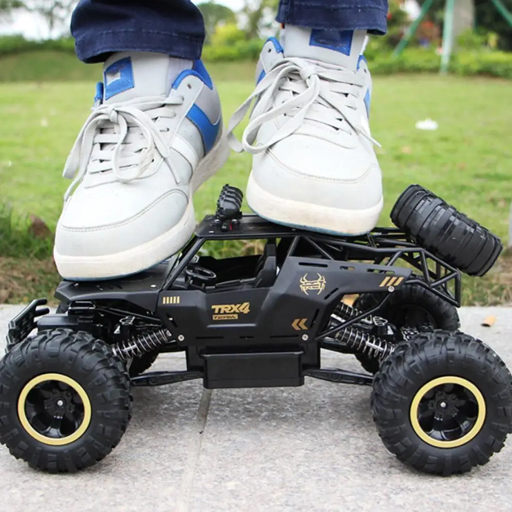 

4WD RC Truck Off-Road Vehicle 2.4G Remote Control Buggy Crawler Car 1:12