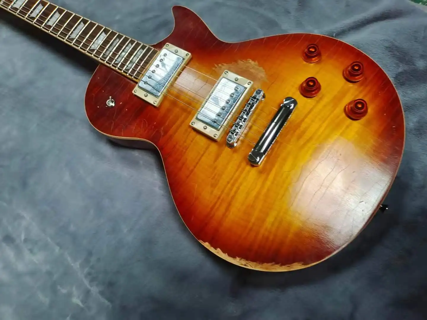 High quality guitar, distressed guitar, mahogany body, rosewood