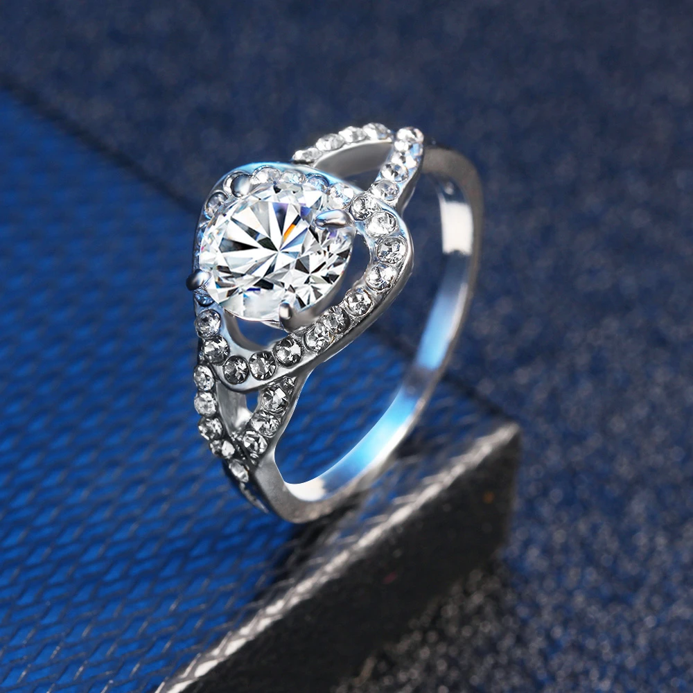 simple jewelry for girlfriend