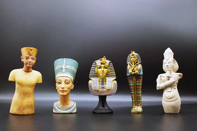 

plastic pvc Old gold bust of Egyptian coffin gold mask patron simulation doll doll ornaments figure the statue model 4pcs/set