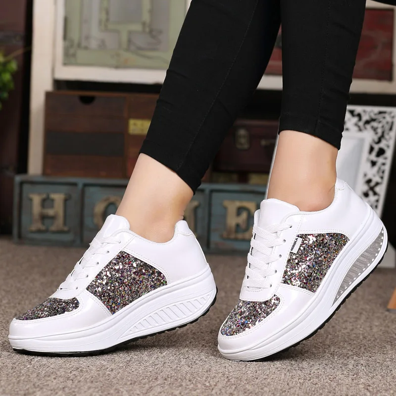 Fashion Women Walking Shoes Thick Bottom Shake Shoes Lightweight Lace Up Sneakers Shiny  Mirror Casual Shoes