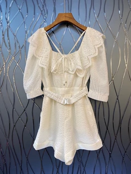 

2020 Spring and Summer New Bertha Outdoor Ruffles Stitching Buckle Waist Hugging Solid Color Jumpsuit 629