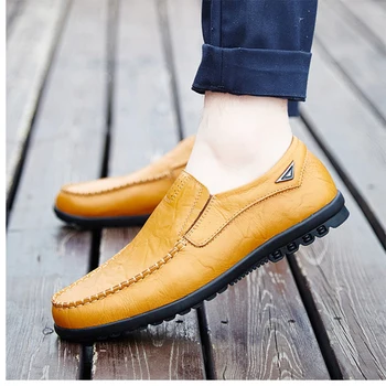 

Leather Men Shoes Luxury Brand 2020 Italian Casual Mens Loafers Moccasins Breathable Slip on Black Driving Shoes Plus Size 38-47