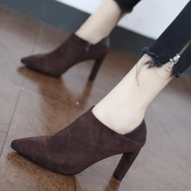 

2019 Winter Wowen Shoes Flock Brown Black Ankle Martin Boots Thick High Heel Pointed Toe Pumps Side Zipper Fashion Sexy