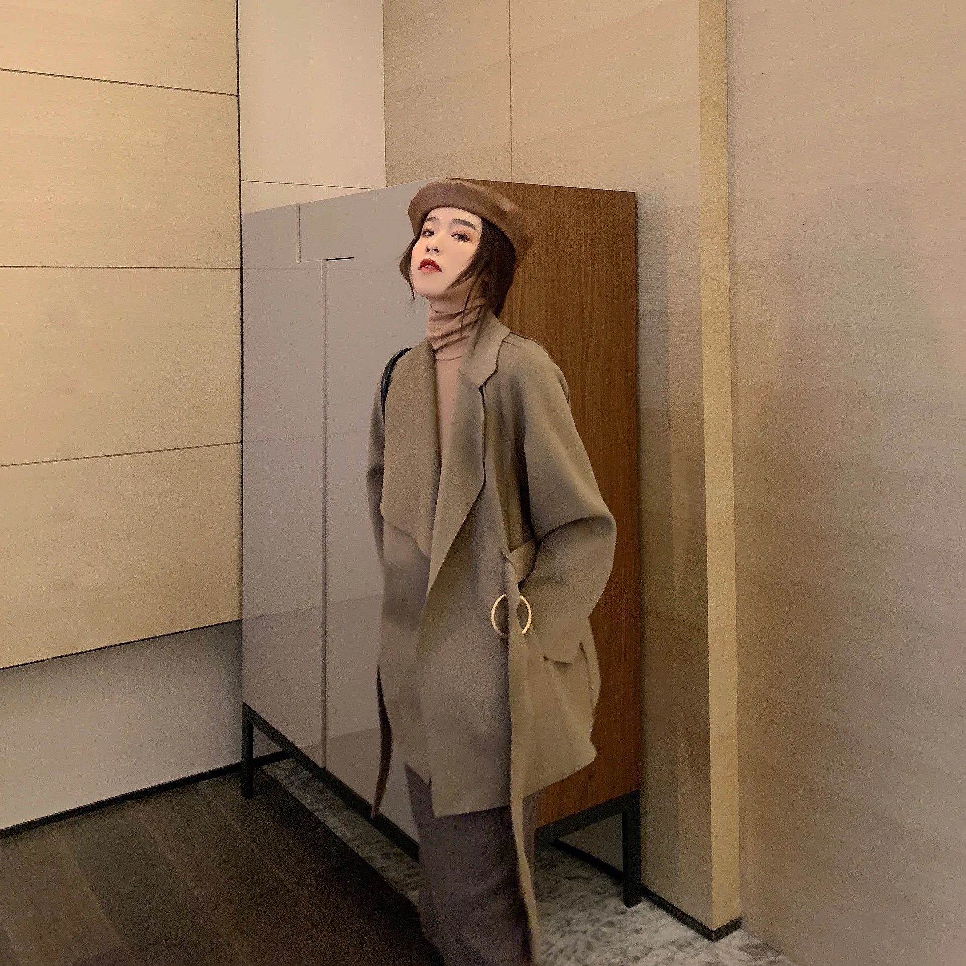 Abrigos Mujer Invierno осенне-зимнее манто для женщин Vogue пояс свободный сплошной цвет Eleagnt дамское длинное твидовое шерстяное пальто для женщин