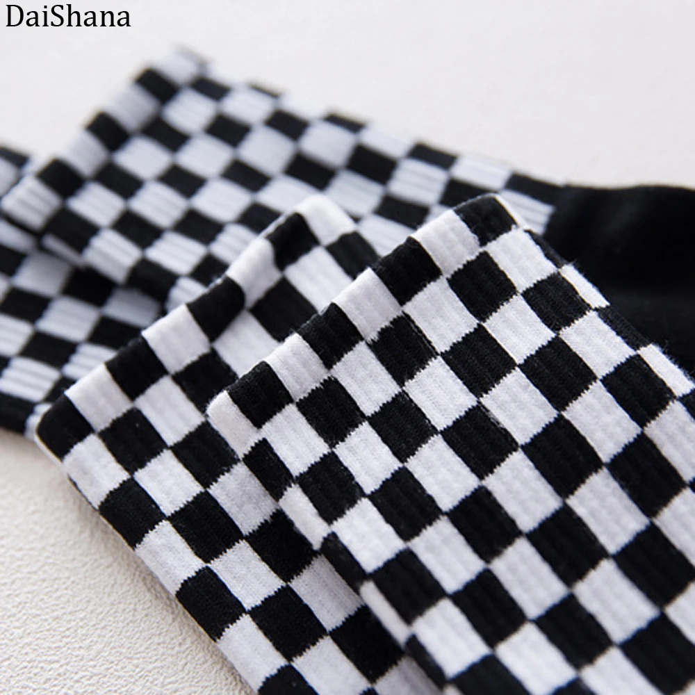 Женские новые белые и черные квадраты носки скейтбордиста Харадзюку шахматная доска носки для HipHop Sox длинные носки Mujer носки женские