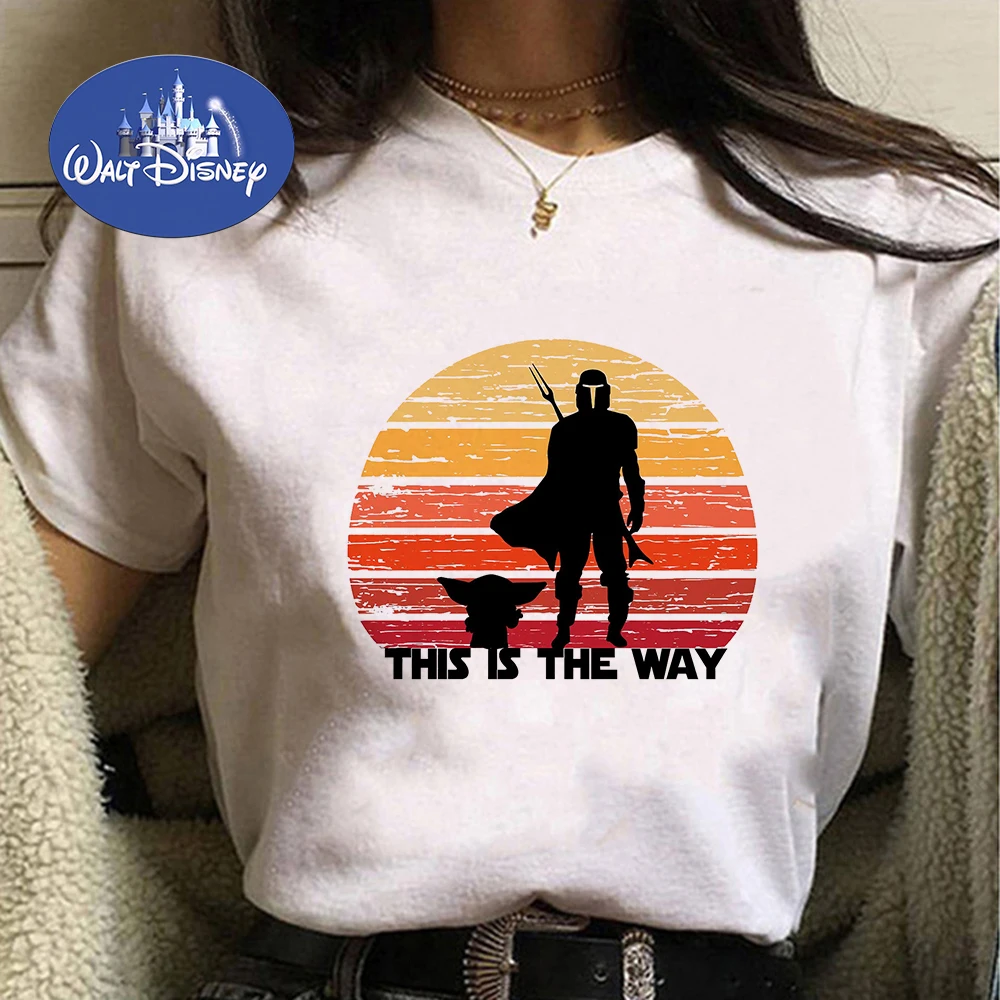 Camiseta de Baby Yoda de Disney para mujer, ropa de calle de verano, Tops blancos