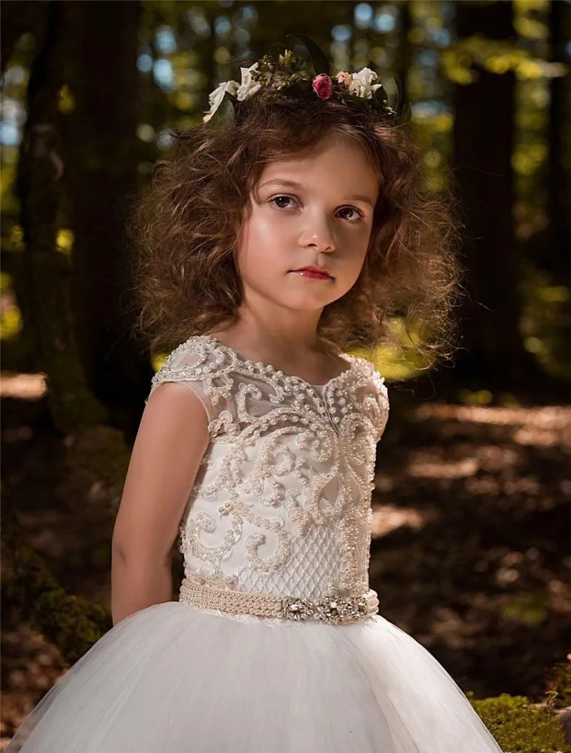 white-ivory-boho-first-communion-dresses-floor-length-lace-beach-flower-girl-ball-gowns-for-little-girl-sleeveless-pageant-dress-for-wedding (2)