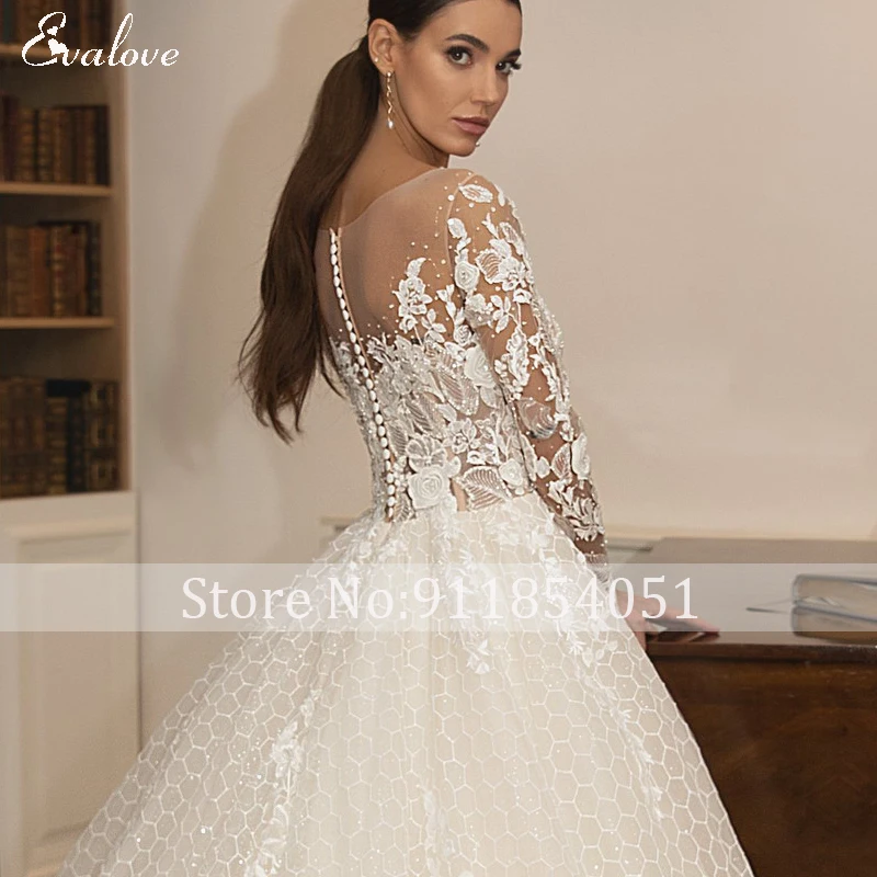 EVALOVE Gorgeous Appliques Lace Court Train A-Line Wedding Dress Luxurious Scoop Neck Beading Long Sleeve Princess Bridal Gown wedding gown