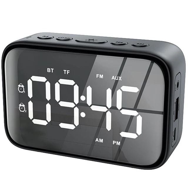 clock radio with earphone jack