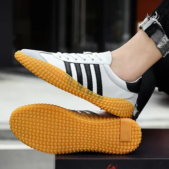 

Men Golf Shoes Leather Waterproof Golf Sneakers for Man Boy Trainer Turf Golfing Shoes Rubber Sole Golfer Black White Golf Shoes