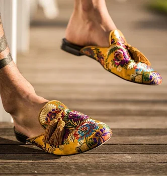 

Women Pu Leather Shoes Casual Shoes Brogue Shoes Spring Vintage Classic Male Casual Summer Slippers WomenF522