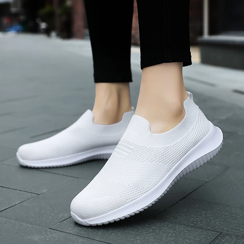 2020 Lightweight Womens Socks Shoes Comfortable Casual Shoes Breathable Mesh Sneakers Ladies Flat Shoes for Women Large Size 42