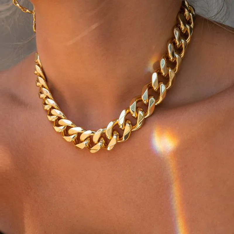 Modyle Fashion Big Necklace for Women 