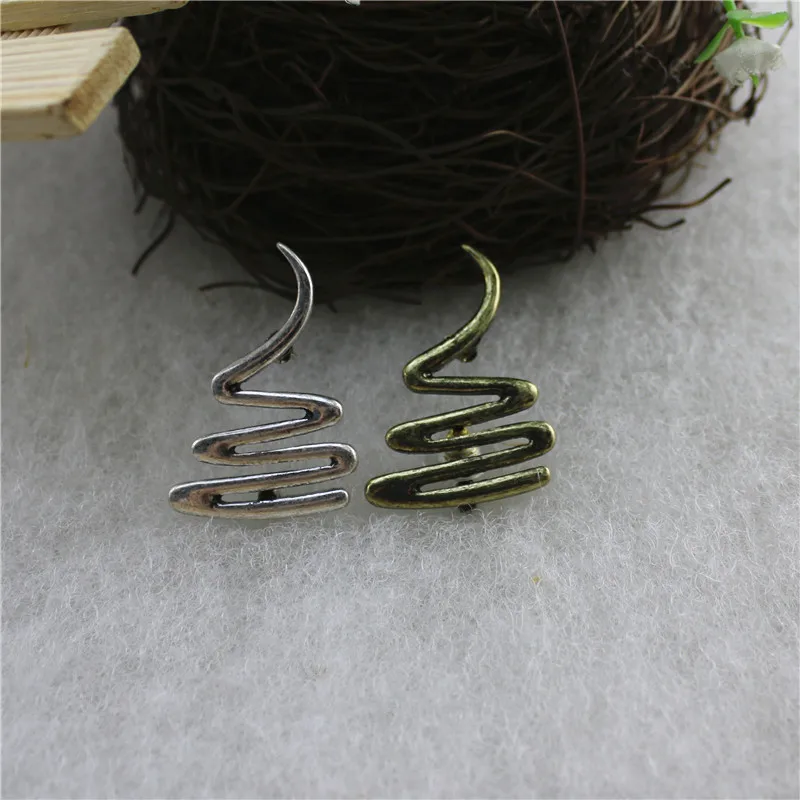 New Japanese and Korean retro style elegant electroplating ancient gold silver water corrugated fashion brooch | Украшения и