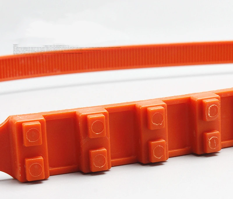 9880413500_1309383523