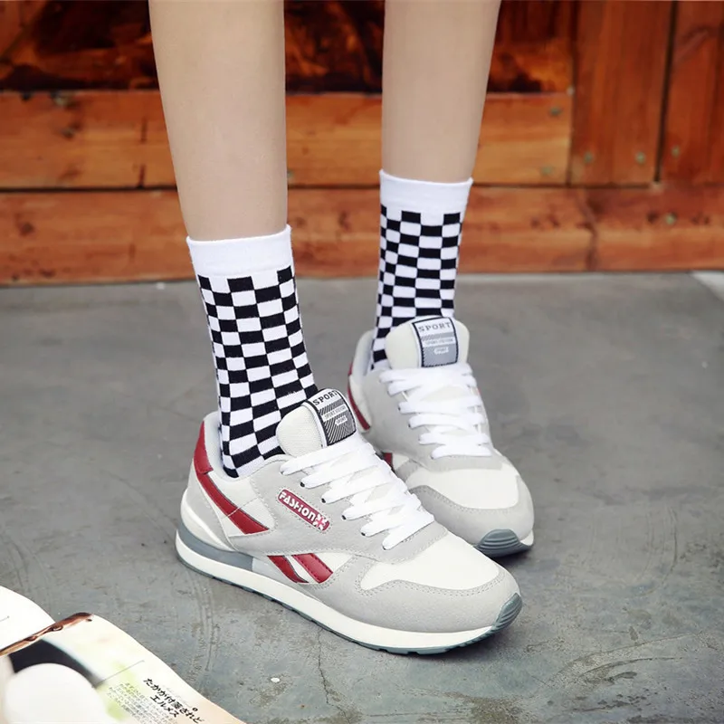Хлопковые носки с рисунком гоночной машины, Харадзюку, уличная мода, модные женские носки, черные и белые квадраты, шахматные носки унисекс