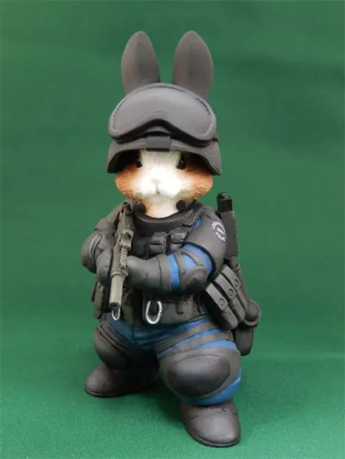 

10 CM Kawaii Cartoon SWAT Rabbit Cute Animal Miniatures Modeling Unpainted DIY Assembling Static Resin Model Kits Collection